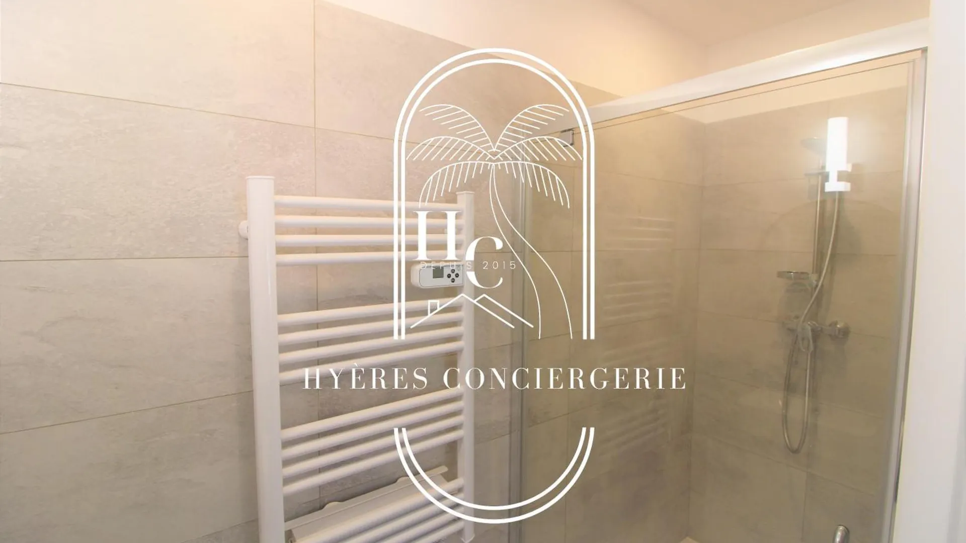 Appartements Plage Des Oursinieres Pieds Dans L'Eau Plage-Parking-Wifi By Hc Le Pradet Apartment