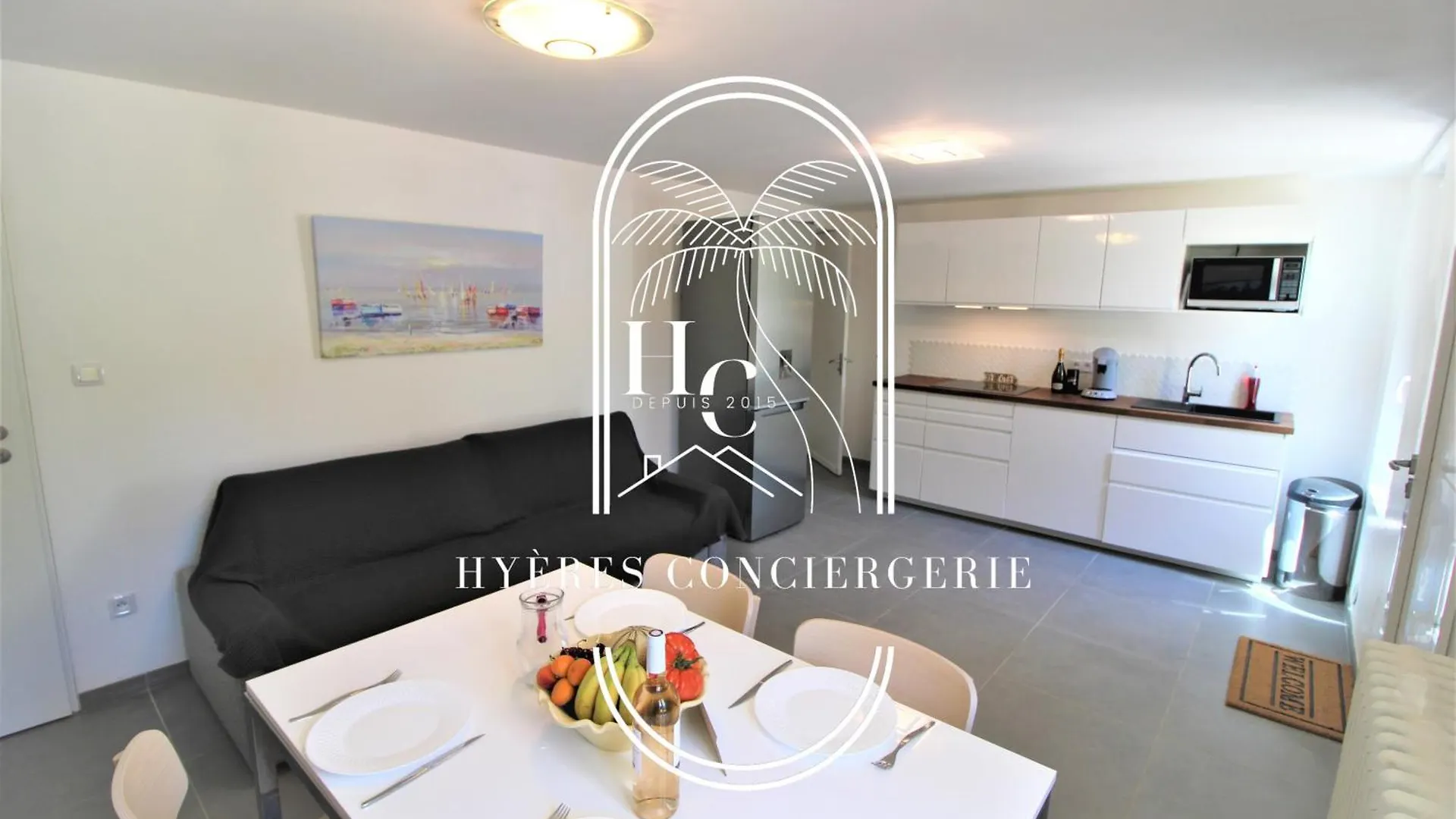 Apartment Appartements Plage Des Oursinieres Pieds Dans L'Eau Plage-Parking-Wifi By Hc Le Pradet France